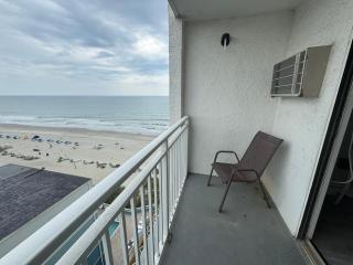 Ocean View Double Queen Suite! Perfect for 4 Guests! Sea Mist 51112 - Myrtle Beach - 8