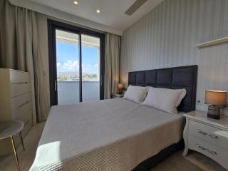Luxury Seaview Escape 3bd in Limassol Skyscraper - Limassol - 9