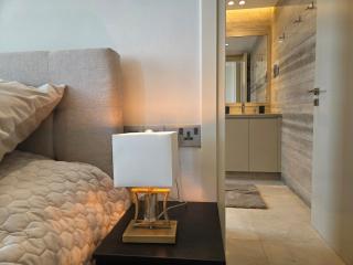 Luxury Seaview Escape 3bd in Limassol Skyscraper - Limassol - 4