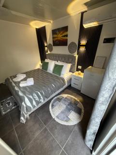 Mayfair Apartment Ksamil - Ksamil - 1