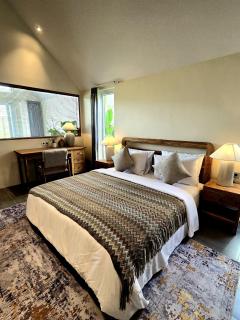 Stylish 1-Bedroom Apartment - 2
