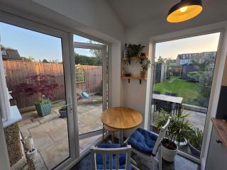 Peaceful 3-Bed Retreat by Epping Forest Chingford - 2