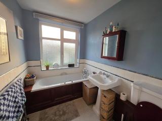 Peaceful 3-Bed Retreat by Epping Forest Chingford - 7