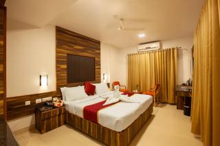 HOTEL LAALS INN GRAND By JESWAY HOTELS & RESORTS - Shegaon Buzurg - 3
