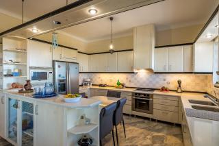 Sea Breeze & Stunning Views - Pool Dream Gem - Dhémbla - 2