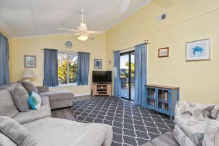 Paws 'N Relax - Oak Island Accommodations - Oak Island - 0