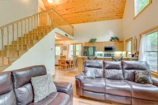 Game Room and 3-Story Deck at Lake Hiwassee Hideaway - Murphy - 7