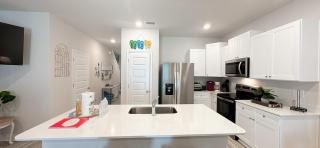 Wave of Gold , brand new beautiful townhome 3bed room 3 bathroom - 5