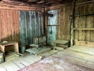 Camping Cabin on a Rustic Ranch near Great Smoky Mountains National Park, Tennessee - Walland - 3