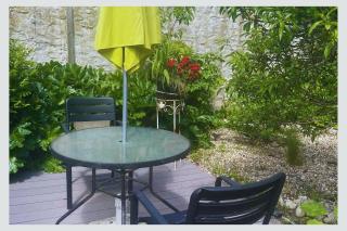 Cap sur La Flotte ,Maisons centre-ville Jardin mélange art fleurs - 2