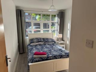 Bright and Modern Central Belfast Apartment - Belfast - 9