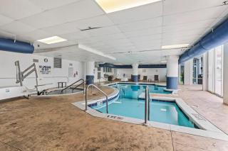 Horizon at 77th Condo ~ sleeps 8 ~ 2B/2B ~ Steps to Ocean - Myrtle Beach - 8