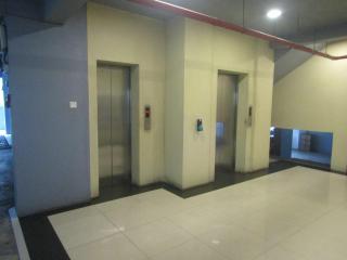 SKYLINE SUITE Luxury Penthouse at The Highness Rajagiriya - 3