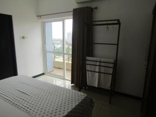 SKYLINE SUITE Luxury Penthouse at The Highness Rajagiriya - 2