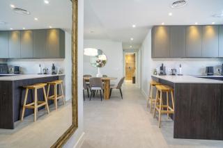 Fabuloso apartamento con jardín privado y jacuzzi - Estepona - 5