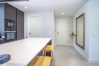 Fabuloso apartamento con jardín privado y jacuzzi - Estepona - 2