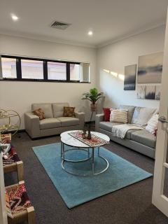 Serenity for work & holiday close to all amenities - Cockburn Central - 7