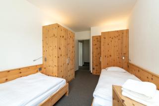 Cosy 3 bedroom Balcony Free parking Fast Wifi - St. Moritz - 1