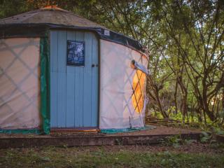 Brandon House Farm Yurt - 9