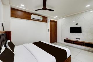 Hotel O Shubh Sankalp - Ahmedabad - 6