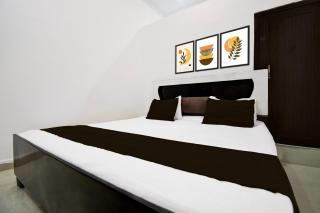 SPOT ON Hotel hansraj - 1