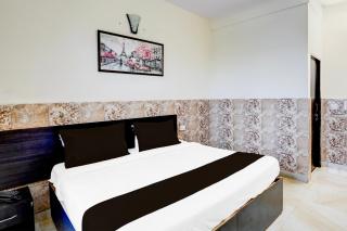 Hotel O The Max inn - Greater Noida - 5