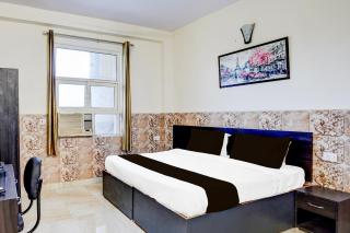 Hotel O The Max inn - Greater Noida - 7