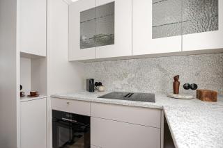 Modern central flat in a green courtyard - 5