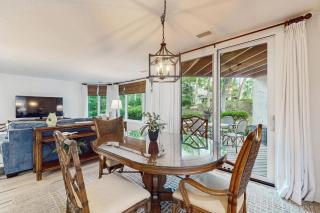 Ground floor condo with private patio, full kitchen, beach access and pool - 4