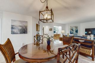 Ground floor condo with private patio, full kitchen, beach access and pool - 3