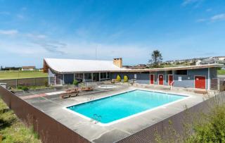 Beach Getaway Ocean View, Epic Sunsets, Walk Beach - 9