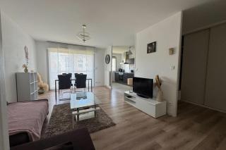 Apartment with balconies close to beaches - Caen - 7
