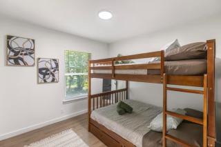 Luxury Oasis 5B 2B Jacuzzi Pet Friendly - Plano - 2
