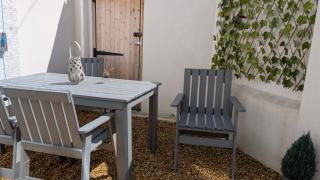 Park House - Near eateries, micro brewery, pubs, beauty salons and boutique shops, Argyle, games room, free Netflix, in the heart of Plymouth - Dogs welcome - Hosted by Absolute Accommodation Plymouth - Plymouth - 2