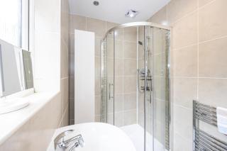 Modern Family Home in South Manchester/Stockport - Cheadle - 4