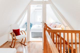 Kapitänswohnung- Charmant wohnen in der Altstadt zentral & gemütlich mit Parkplatz! - Flensburg - 1