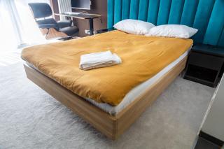 Hamba COSMOS- self check-in, parking, 24h , VAT - Varsovie - 2