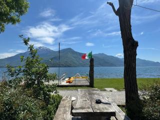 The Music of The Lake - Lake Front with three Bedrooms - 4