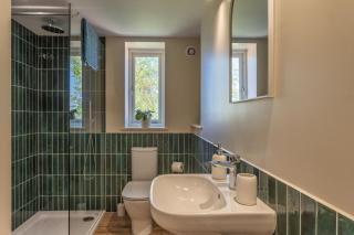 Hillbyre - Bath - 1