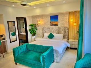 Elysium-Sky Heights Serviced Apartments Opposite Centaurus Mall Islamabad - Islamabad - 2