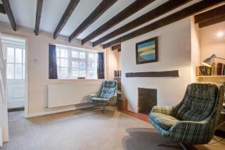 Charming Hilltop Cottage with Panoramic Views - East Worldham - 3