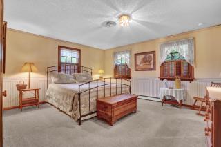 Spacious Antique Charm Home by Leavetown Vacations - Columbia - 7