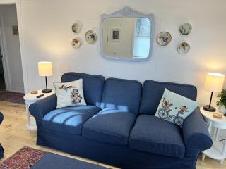 Maplewood Cottages 2 - 8