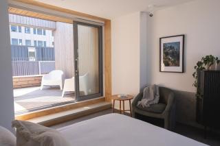 Urban Oasis - Spacious 3BR Townhouse w Terrace - Wellington - 8
