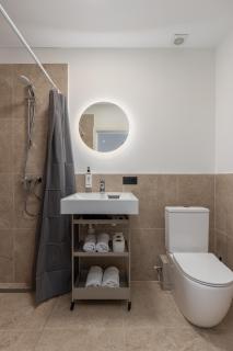 Studio with Great Old Town Location - 4