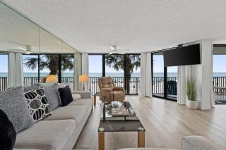 Pelican Walk 207 - 3