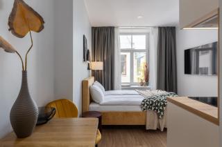 Compact & Central Old Town Studio - 3