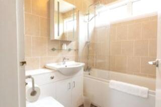 Spacious Family Bungalow with Garden for up to 7 - Epsom - 6
