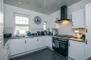 Cosy & Central 2BD Apartment Milngavie, Glasgow - Milngavie - 4
