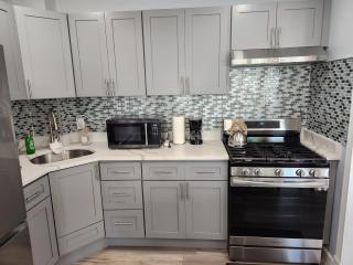 The Cape AC- Close to all w/ Pool Table! - Atlantic City - 2